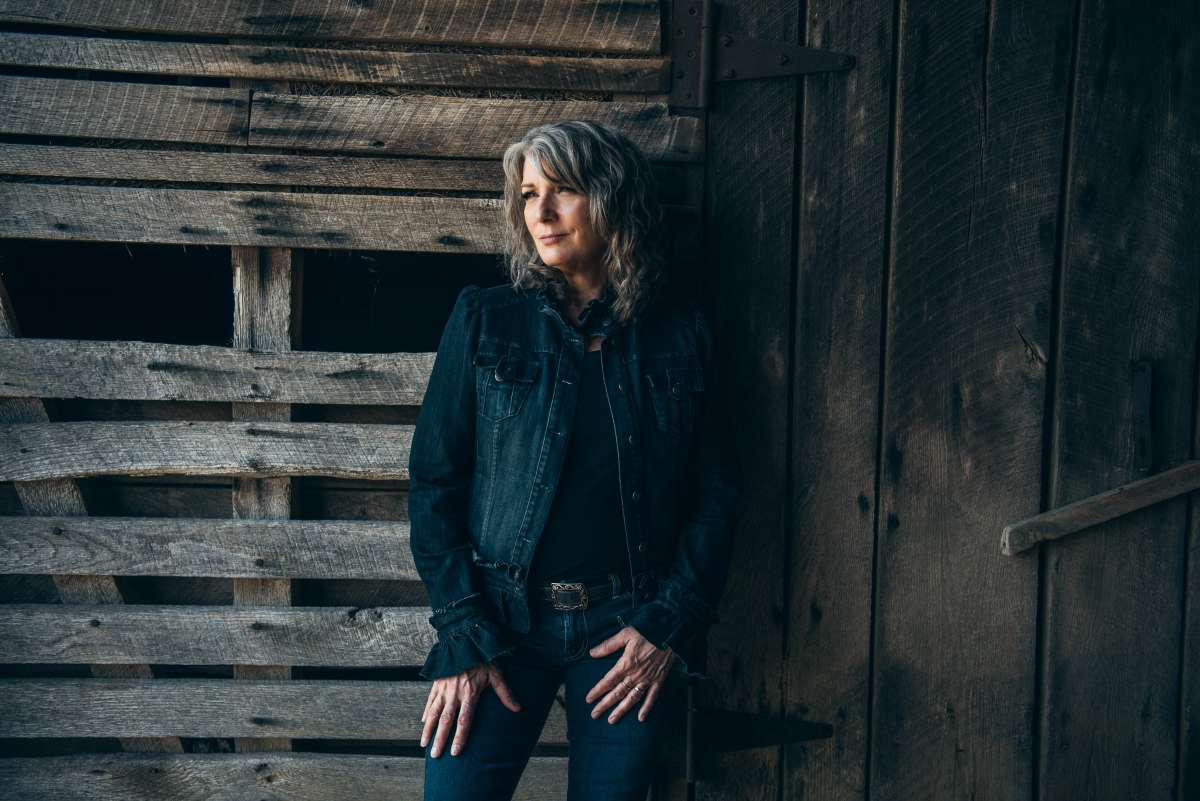 🎶 An Evening with Kathy Mattea
